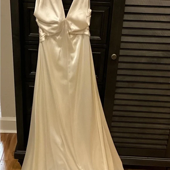 Reformation Viera brand new size 0 Bridal Wedding Silk Gown halter top Ivory - Picture 6 of 14